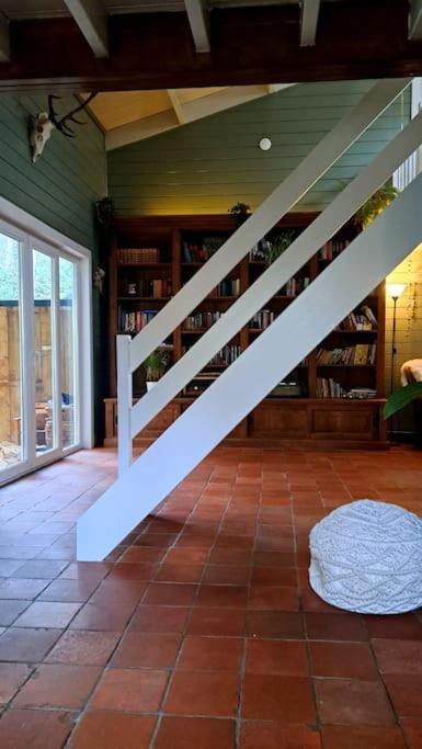 Comfortable Chalet In A Unique Location In Forest Essen Exteriör bild